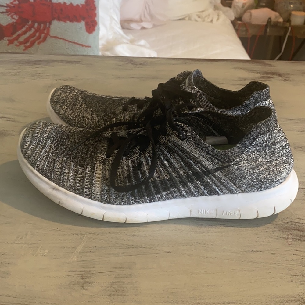 Nike Free RN Flyknit 831070-100 White Black​​​​​​​​​​ - Picture 5 of 9